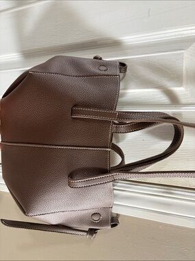 Women's Brown Pebbled Tote Bag - Classic Everyday Carry